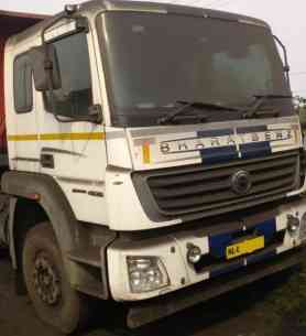 BharatBenz 4928 Images